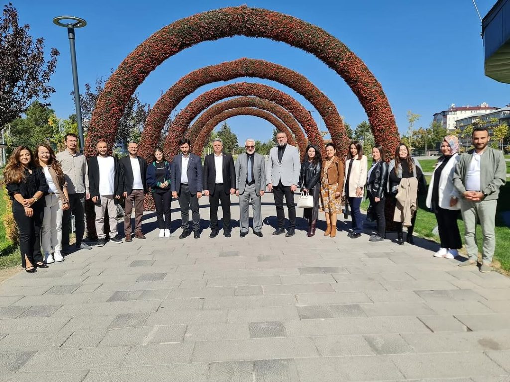 Sivas’ta Koruyucu Aile ve Toplum Hizmetleri Değerlendirme Toplantısı Yapıldı