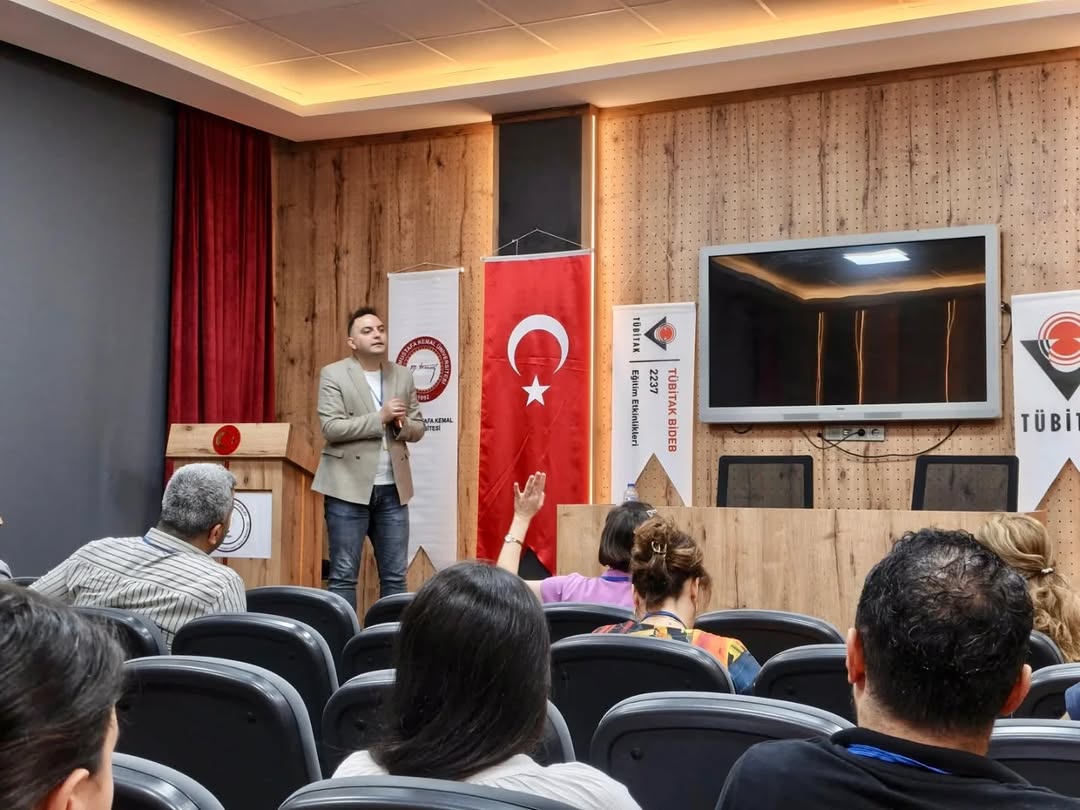 Sivas Cumhuriyet Üniversitesi Akademisyeni TÜBİTAK Programında Eğitmenlik Yaptı