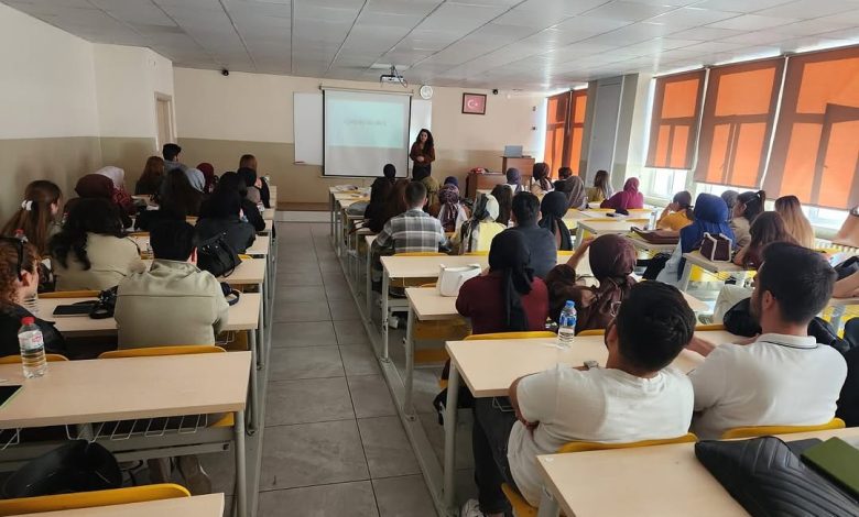 Aile Yılı Eğitimleri Kapsamında "Kendini Bilmek" Semineri Düzenlendi DPgG3qNDWU6 | Gündem Sivas™ Haber