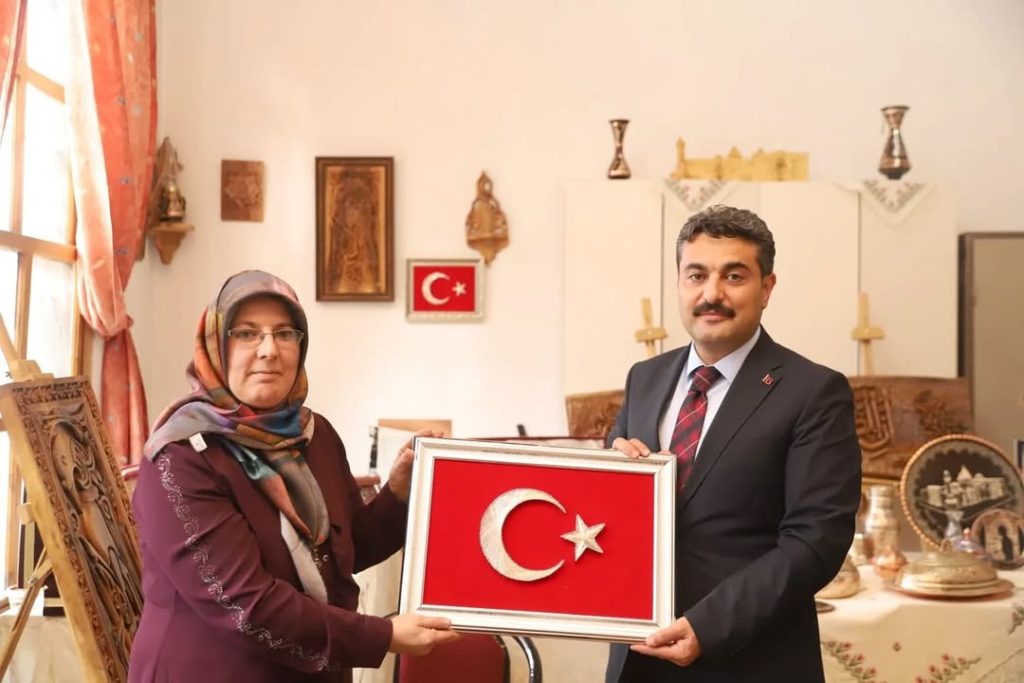Divriği’de El Sanatları Kurslarıyla Geleneksel Meslekler Yaşatılıyor