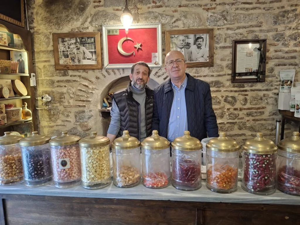 Sivas İl Kültür ve Turizm Müdürü Aziz Erdoğan, İstanbul’daki Hemşehrisini Ziyaret Etti