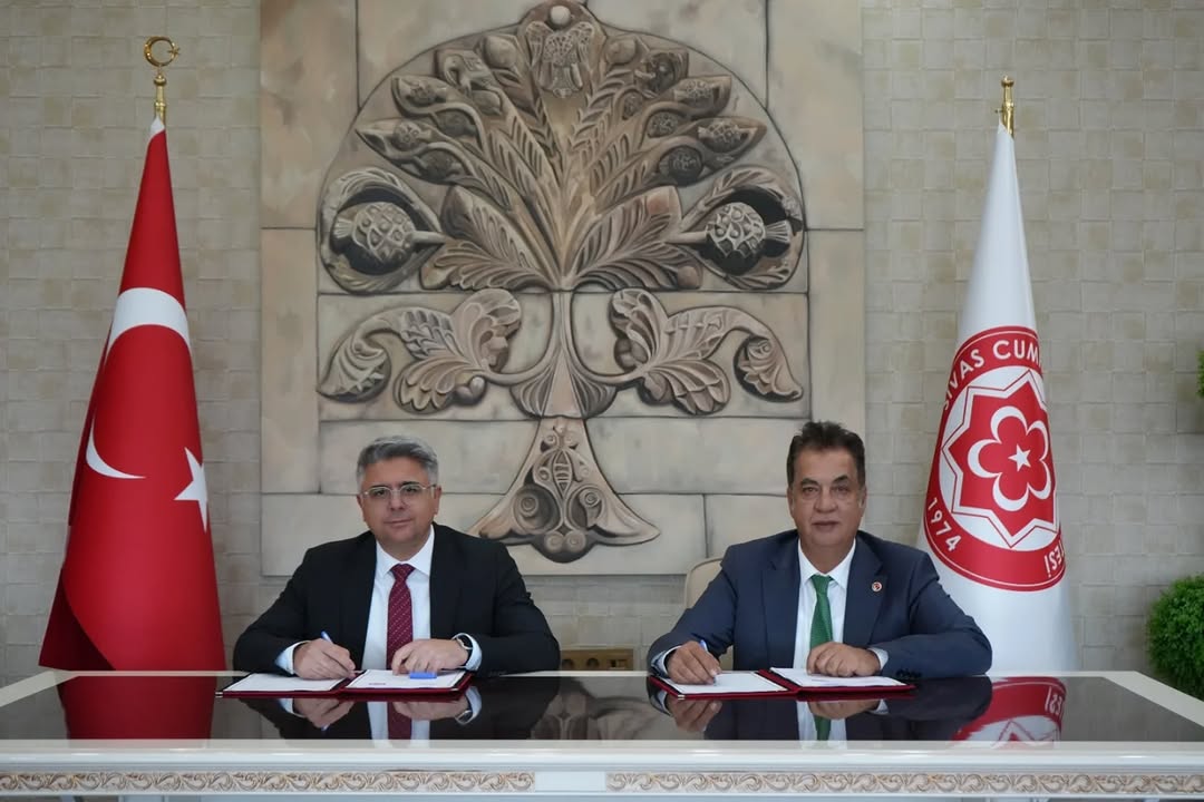 Sivas Cumhuriyet Üniversitesi ve Aile ve Sosyal Hizmetler İl Müdürlüğü Arasında Önemli İş Birliği Protokolü