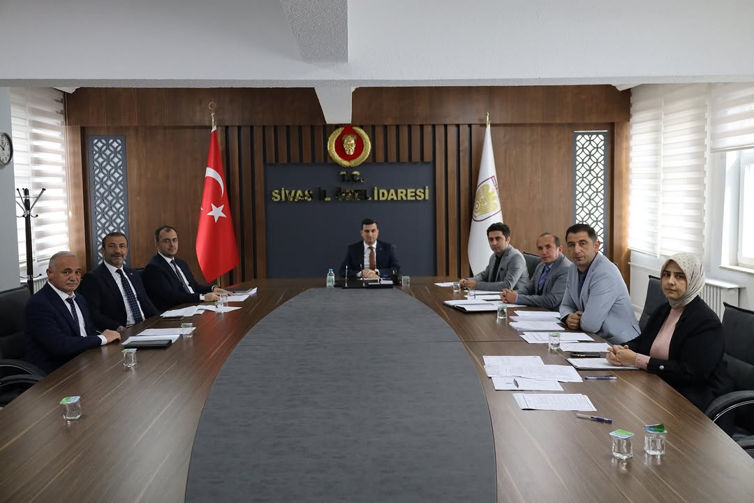 Sivas İl Özel İdaresi Haftalık Olağan İl Encümen Toplantısı Gerçekleştirildi