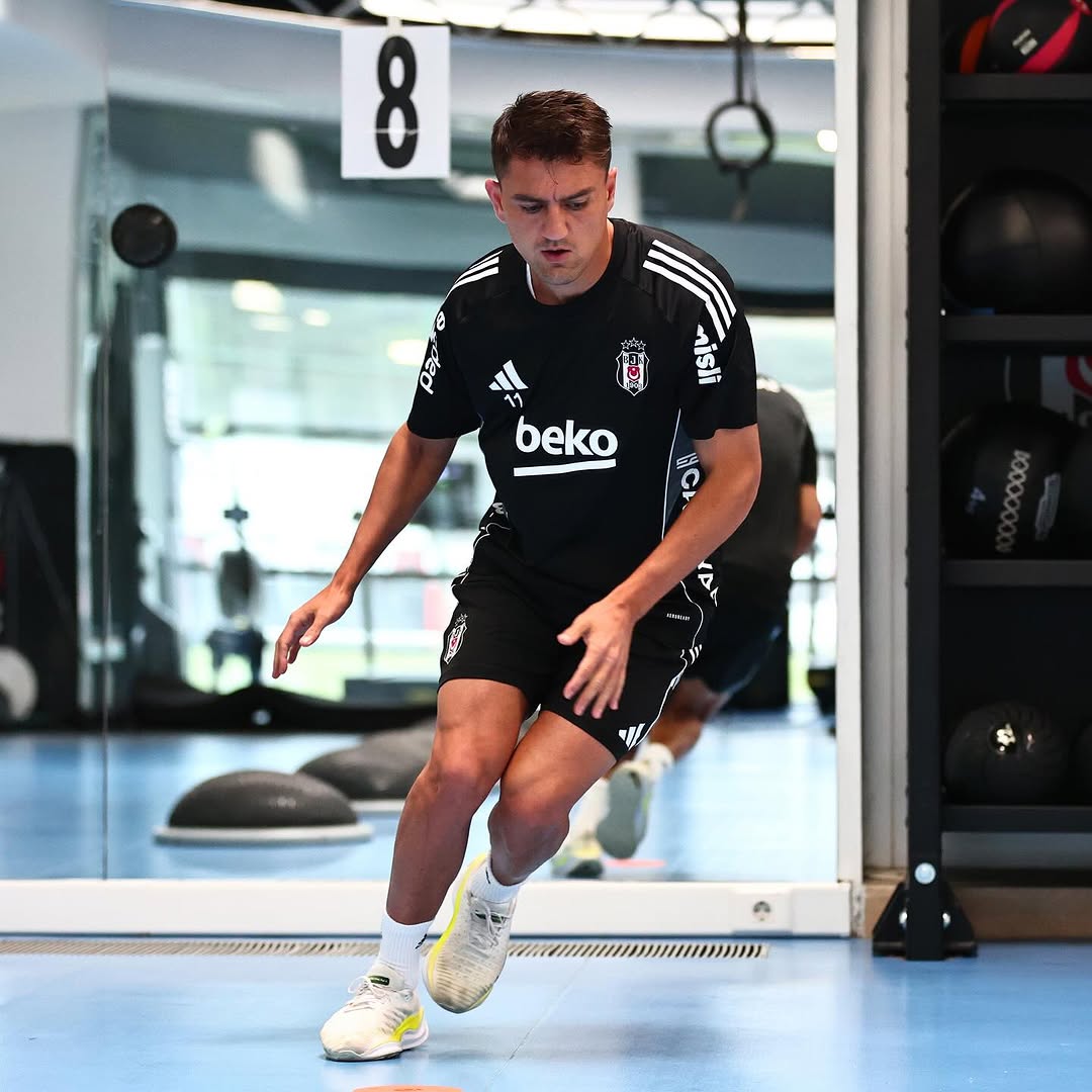 Beşiktaş'ta Sezon Hazırlıkları Başladı: İlk Antrenman Salonda Yapıldı