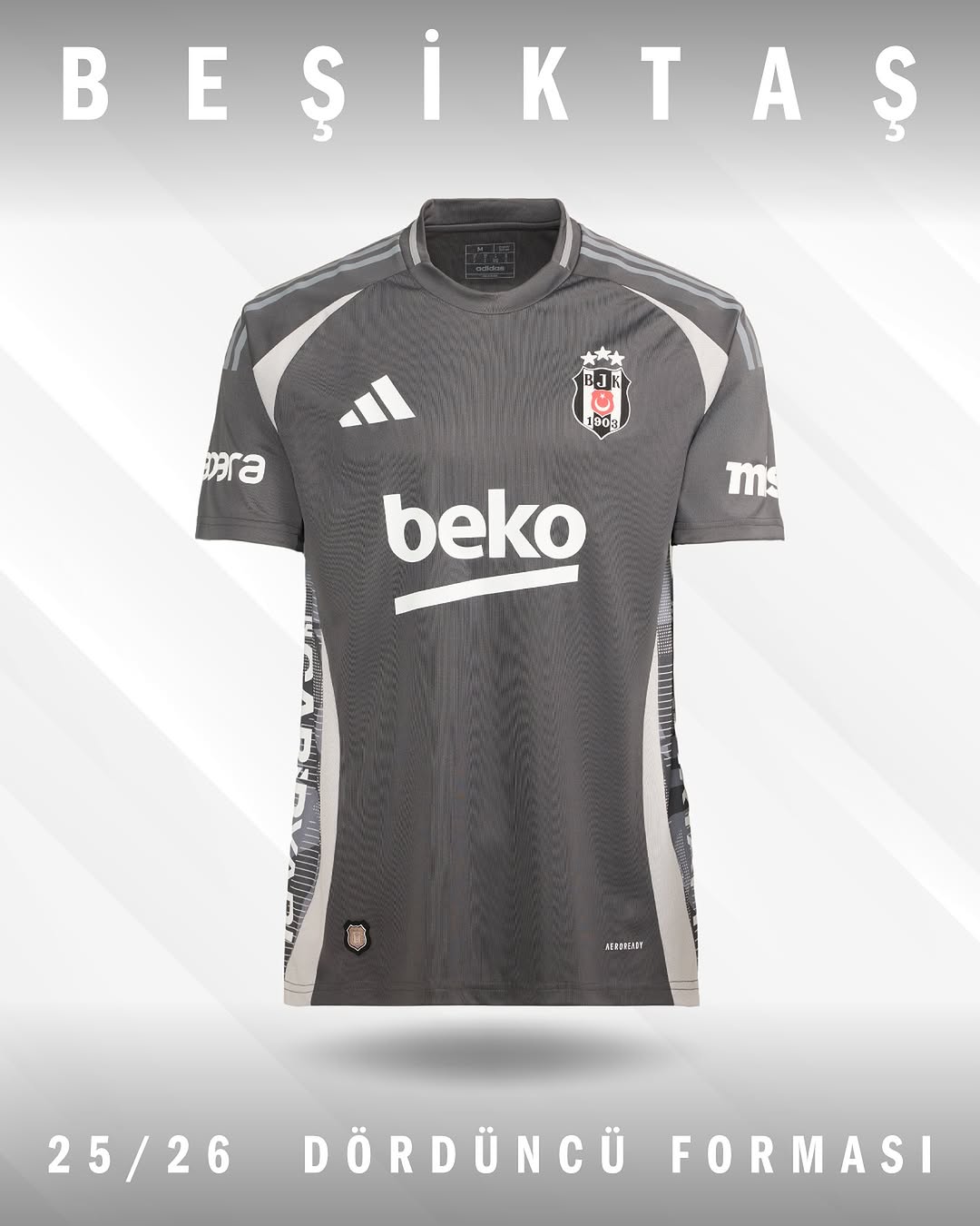 Beşiktaş'ın 25-26 Sezonu Dördüncü Forması Taraftarlarla Buluştu