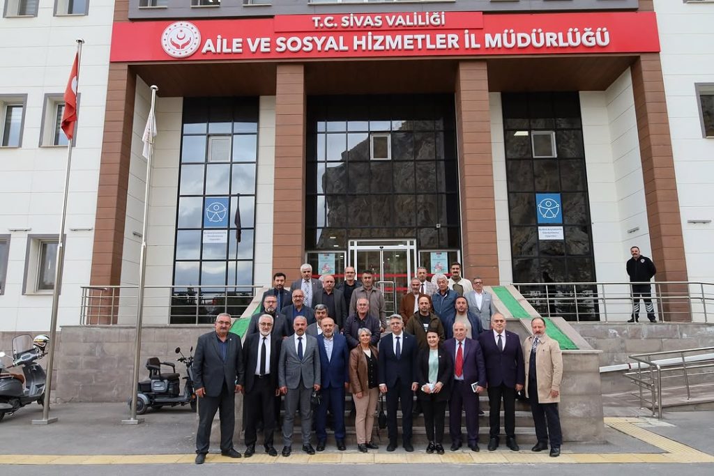 Sivas’ta Mahalle Muhtarları ile Aile Yılı İçin Koordinasyon Toplantısı Yapıldı