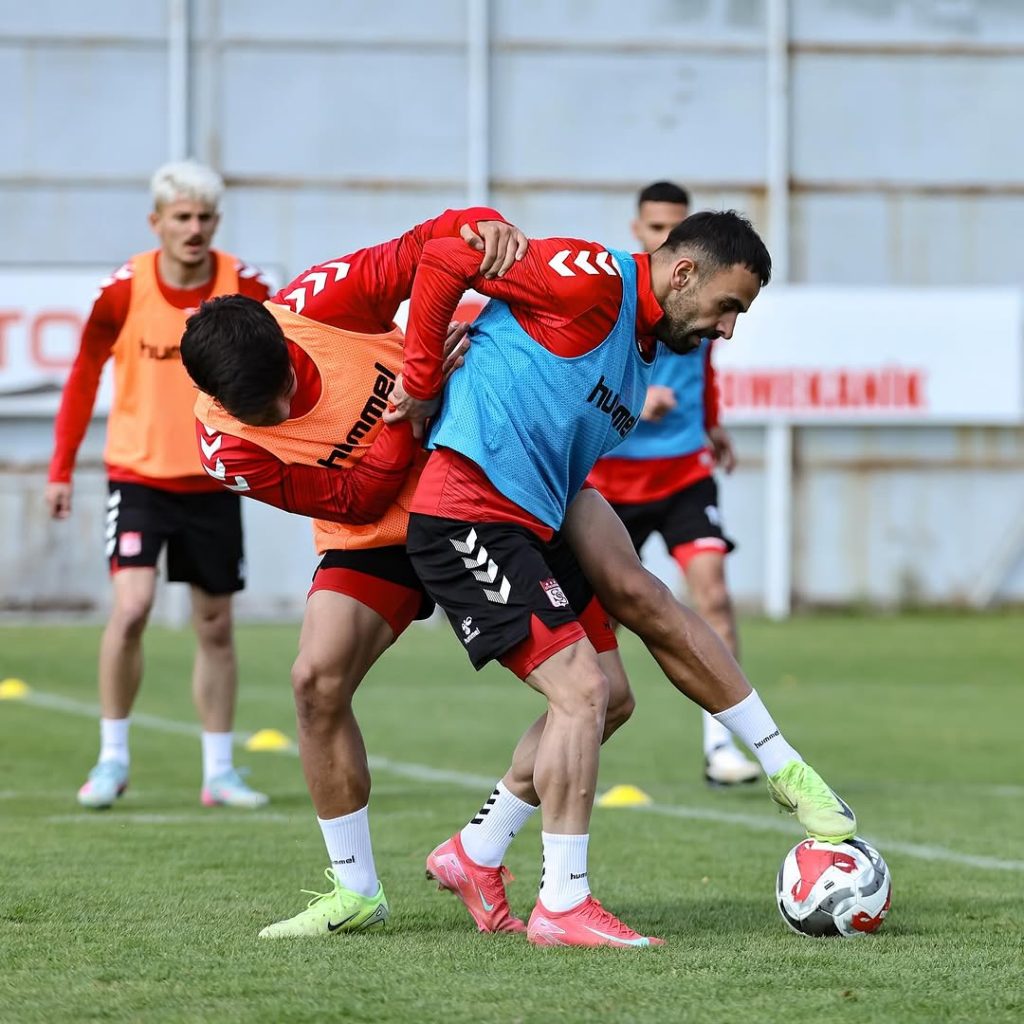 Sivasspor, Keçiörengücü Maçı Hazırlıklarına Hız Kesmeden Devam Ediyor