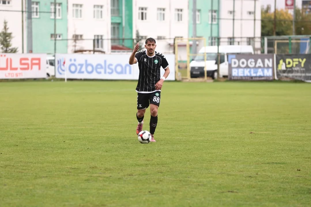 Sivas Gücü Belediyespor, Evinde Üstün Oynadığı Maçta Puanı Kaçırdı