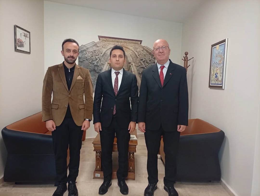 Yıldızeli Kaymakamı ve Kültür Varlıklarını Koruma Kurulu Müdürü'nden İl Kültür ve Turizm Müdürlüğü'ne Ziyaret