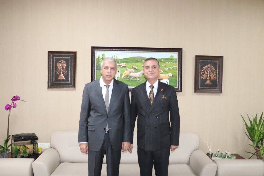 Sivas’ta Tarım ve Hayvancılık Temsilcileri İl Müdürü Salih İnan’ı Ziyaret Etti