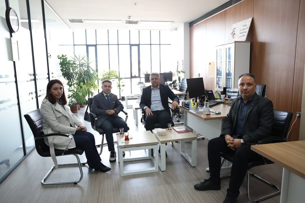 Sivas’ta Koruyucu Aile Yanında Büyüyen Genç İş Hayatına Adım Attı