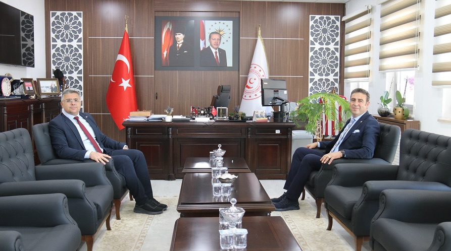 Sivas’ta Sosyal Hizmetler ve Esnaf İş Birliği İçin Önemli Ziyaret