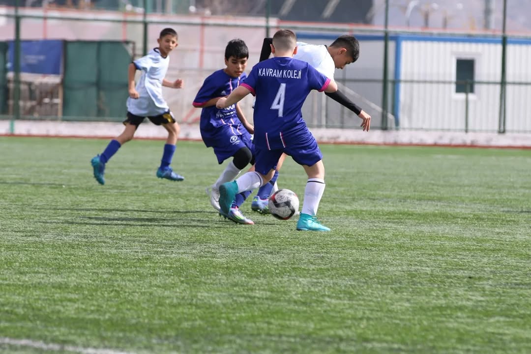 Sivas'ta Yıldızlar Erkek Futbol İl Birinciliği Heyecanı Sonuçlandı