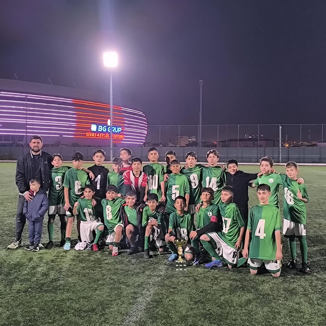 Sivas Gücü Belediyespor, 29 Ekim Cumhuriyet Kupası'nın Sahibi Oldu