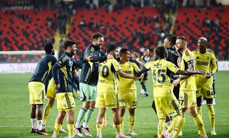 Fenerbahçe, Taraftarıyla "Kazan Beraber Kutla Beraber" Diyor DQUvum7DPIF | Gündem Sivas™ Haber
