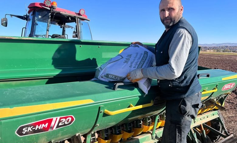 Sivas'ta Buğday ve Arpa Demonstrasyon Çalışmaları Şarkışla'da Başladı DQWJ4OMiIRG | Gündem Sivas™ Haber