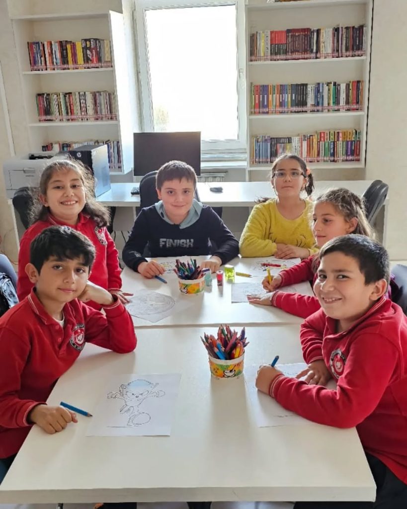 Doğanşar’da Çocuklar Kütüphanede Hem Eğlendi Hem Öğrendi
