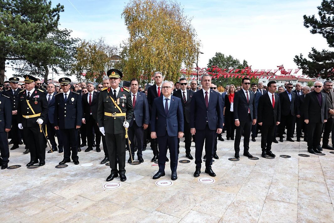 Sivas'ta 29 Ekim Cumhuriyet Bayramı Coşkuyla Kutlandı