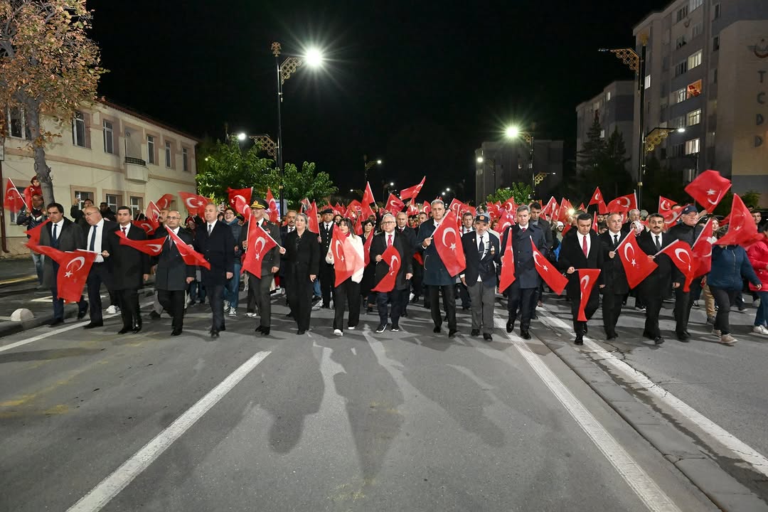 Sivas'ta Cumhuriyet'in 102. Yılı Coşkuyla Kutlandı