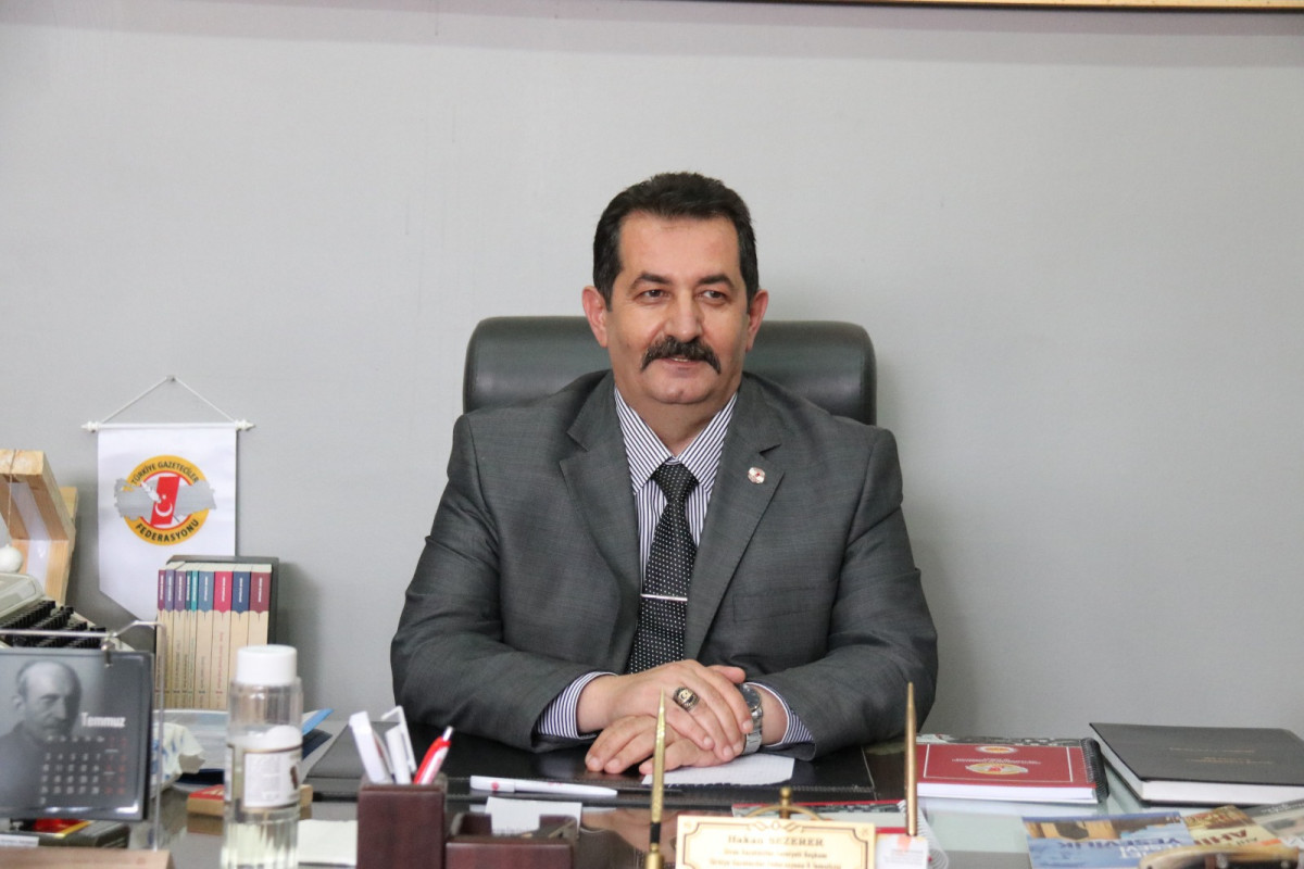 Sivas Gazeteciler Cemiyeti Başkanı Hakan Sezerer'den Cumhuriyetin 102. Yılına Özel Anlamlı Mesaj