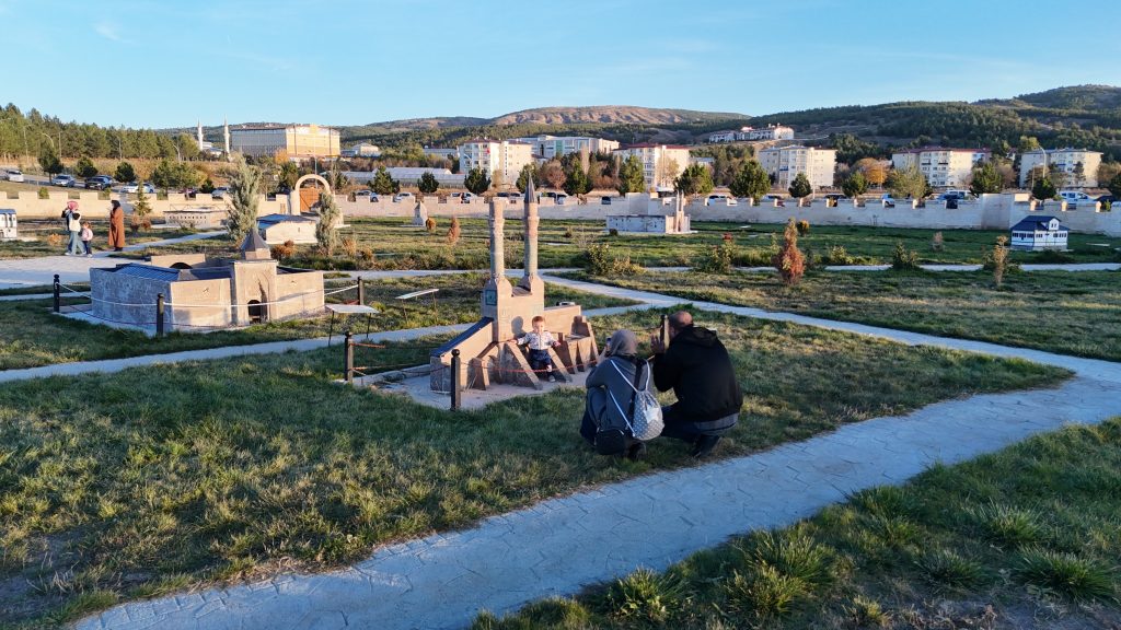 Gökmedrese'den Divriği Ulu Cami'ye: Sivas'ın Kalbi Burada Atıyor AW571826 02 | Gündem Sivas™ Haber