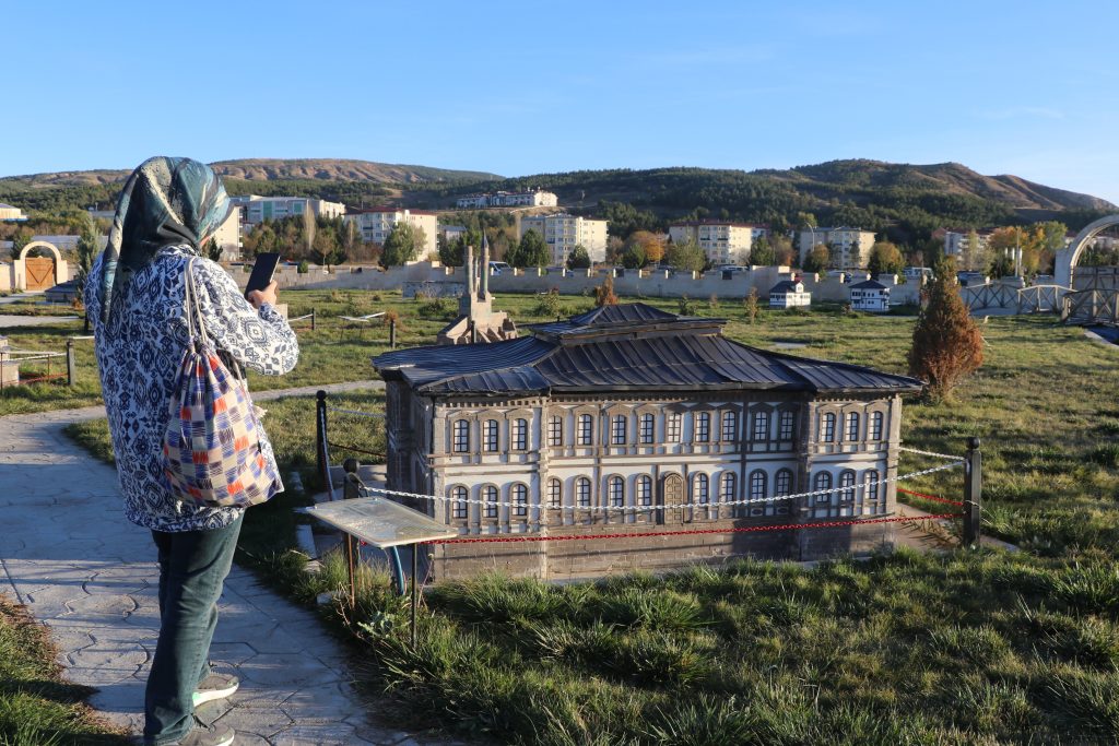 Gökmedrese'den Divriği Ulu Cami'ye: Sivas'ın Kalbi Burada Atıyor AW571826 05 | Gündem Sivas™ Haber