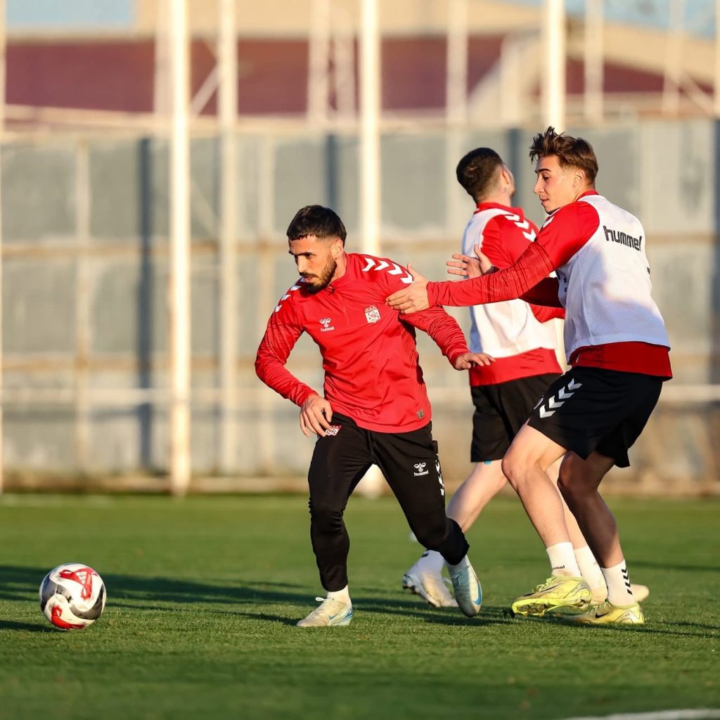 Trendyol 1. Lig: Özbelsan Sivasspor, Manisa FK Maçı Hazırlıklarına Başladı!