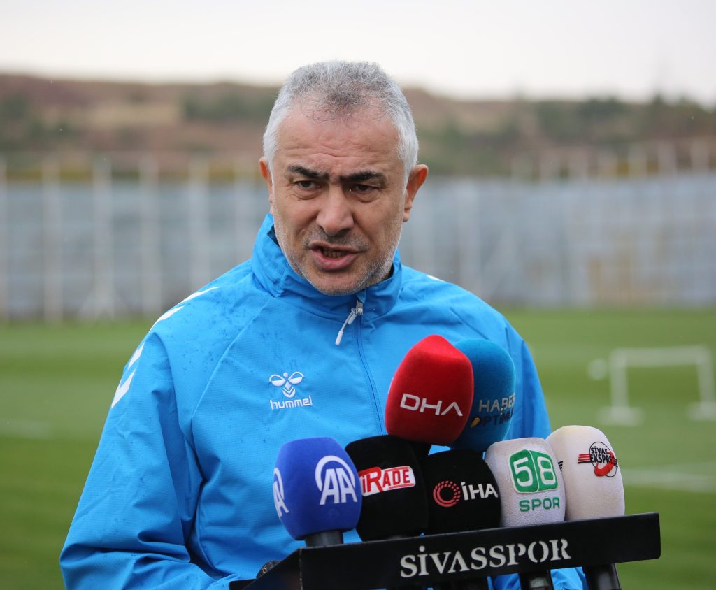 Özbelsan Sivasspor'da Manisa FK Maçı Öncesi Kritik Açıklamalar: "Bu Maç Final Niteliğinde" AW572778 02 | Gündem Sivas™ Haber