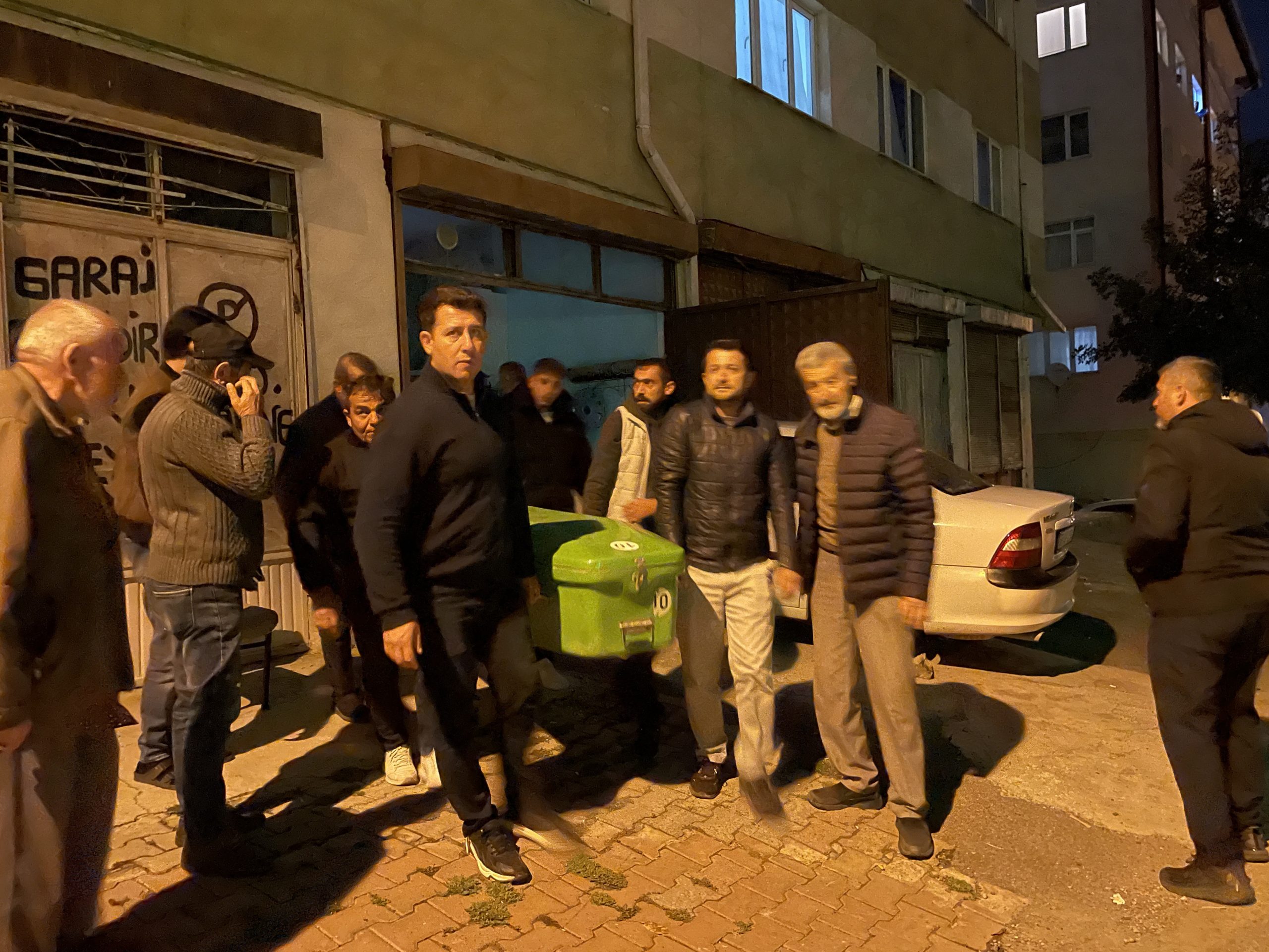 Sivas Yenidoğan Mahallesi'nde Acı Olay: 76 Yaşındaki Adam Otomobilinde Ölü Bulundu