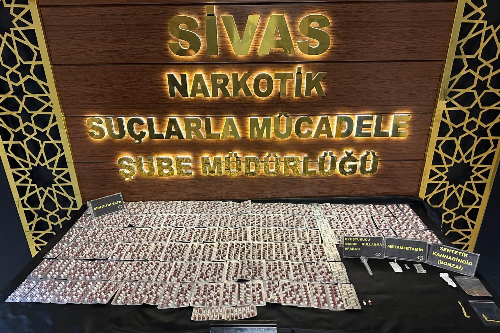 Sivas'ta Uyuşturucu Operasyonu: 1 Tutuklama, Çok Sayıda Madde Ele Geçirildi