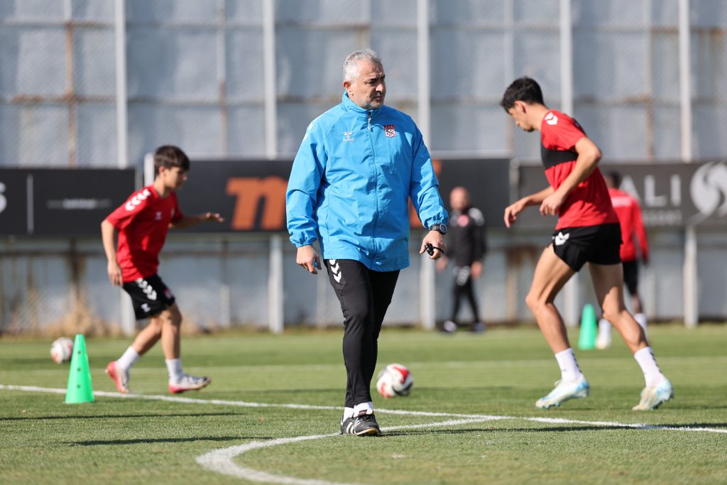 Heyecan Dorukta: Özbelsan Sivasspor, Manisa FK Maçı Hazırlıklarını Sürdürüyor