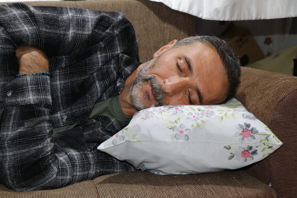 Sivaslı Mühendisten Uykusuzluğa Çözüm: Elektromanyetik Alanı Soğuran Özel Yastık Sivaslı Mühendisten Uykusuzluğa Çözüm: Elektromanyetik Alanı Soğuran Özel Yastık