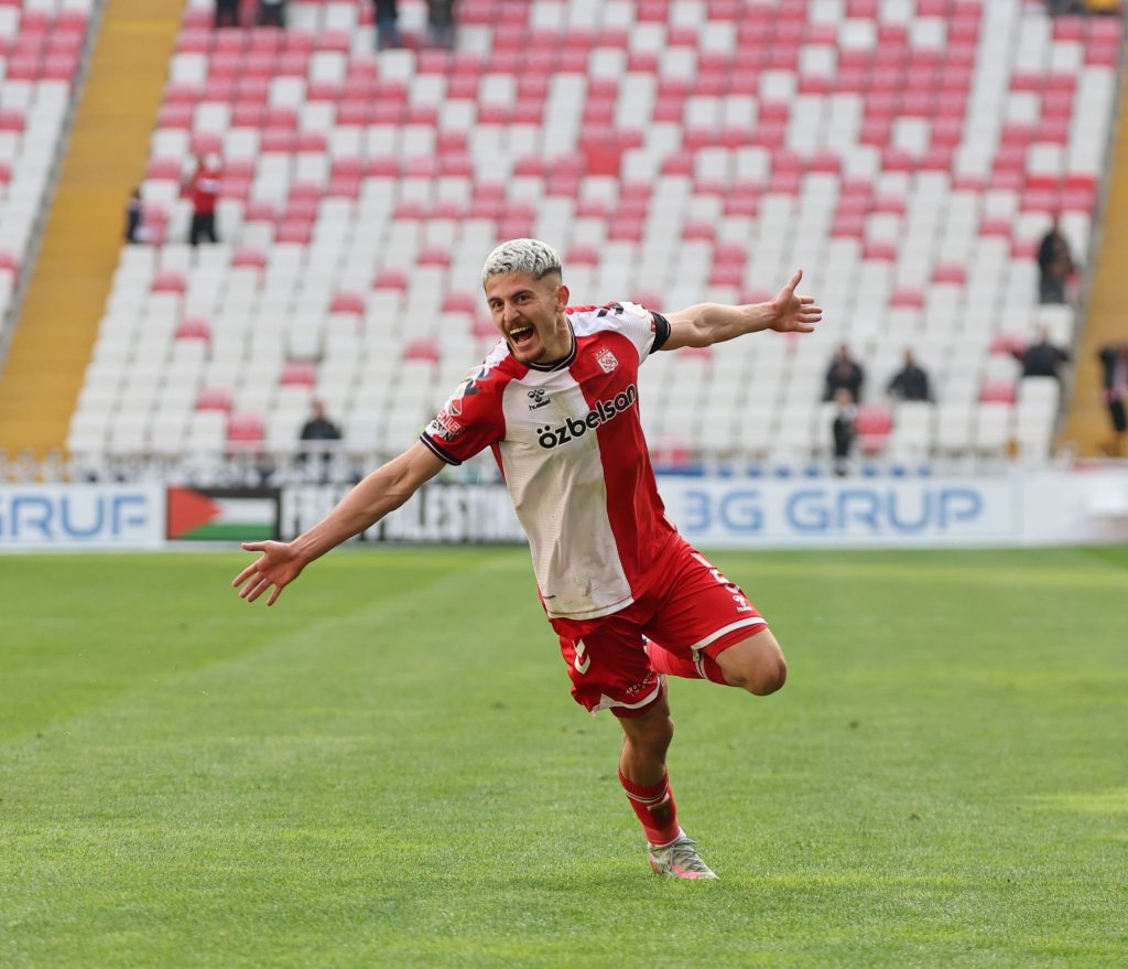 AW575609 02 | Gündem Sivas™ Haber