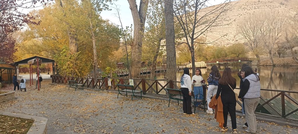 Sivas Gökpınar Gölü Malatyalı Öğrencileri Büyüledi! Sivas Gökpınar Gölü Malatyalı Öğrencileri Büyüledi!