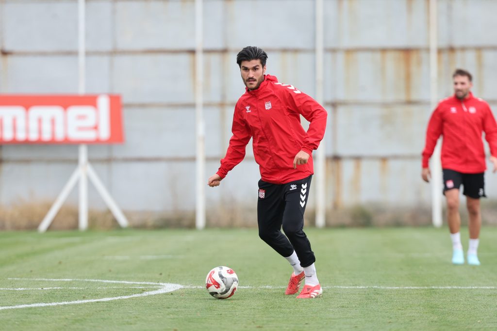 Sivasspor’un Esenler Erokspor Maçı Hazırlıkları Tam Gaz Sürüyor!