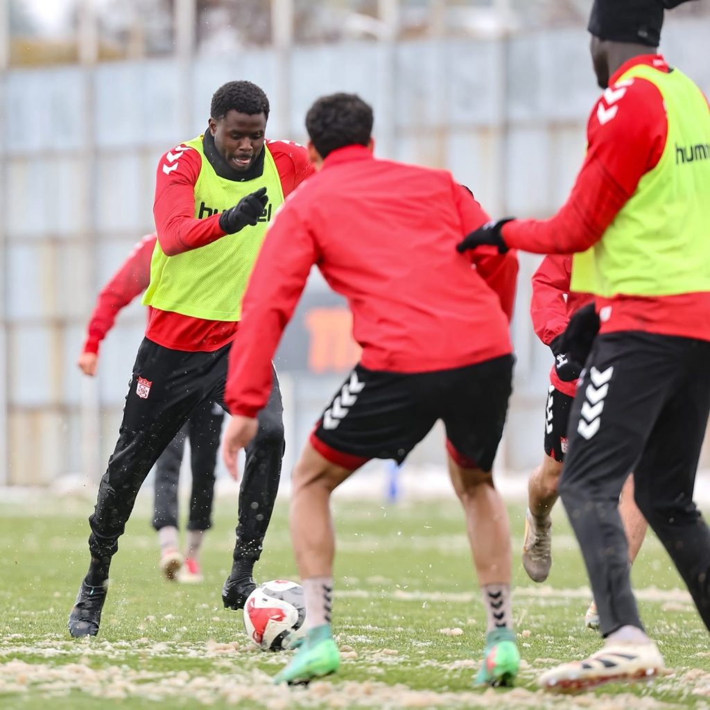 Trendyol 1. Lig: Özbelsan Sivasspor’dan Esenler Erokspor Maçı Hazırlıkları