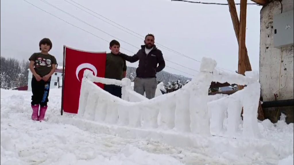 Kardan 15 Temmuz Şehitler Köprüsü, Sivas Koyulhisar'da Görenleri Duygulandırdı AW580411 01 | Gündem Sivas™ Haber