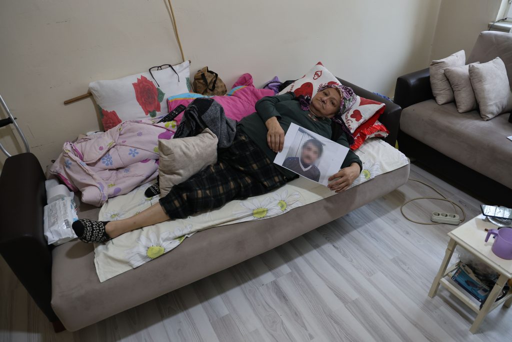 Yatağa Bağımlı Kadının Dramı: Sivas'ta Tedavi Parası Dolandırıcılığı AW581632 01 | Gündem Sivas™ Haber