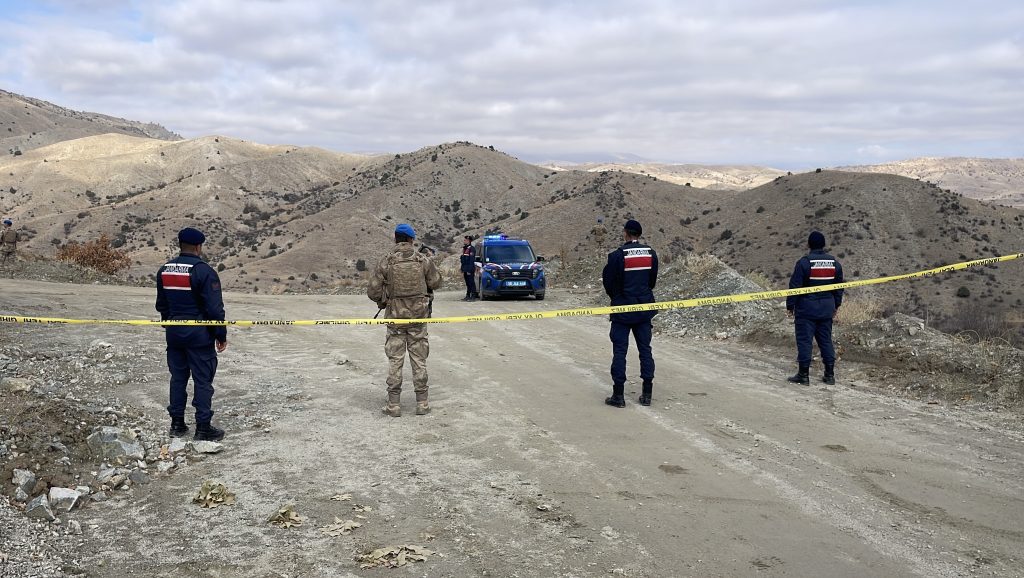 Başkan Akbaş Açıkladı: Madende Toprak Kayması Durmuyor AW581718 02 | Gündem Sivas™ Haber