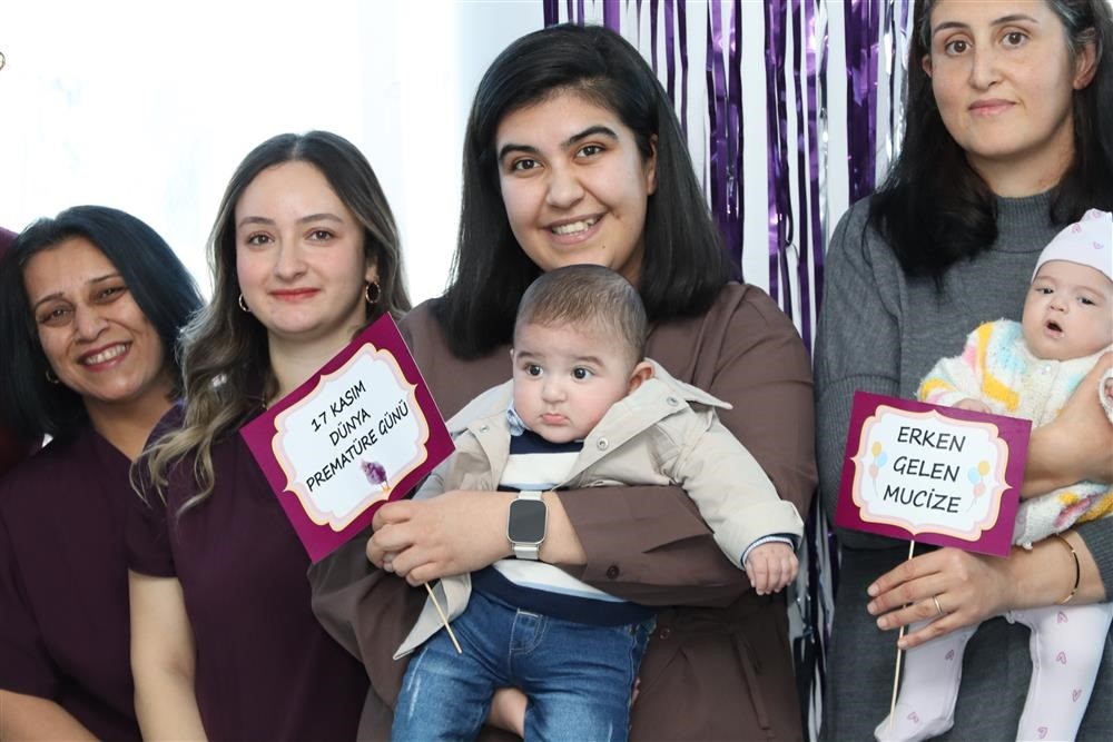 Sivas Numune'de Prematüre Günü: Minik Savaşçıların Yaşam Zaferi Sivas Numune’de Prematüre Günü: Minik Savaşçıların Yaşam Zaferi