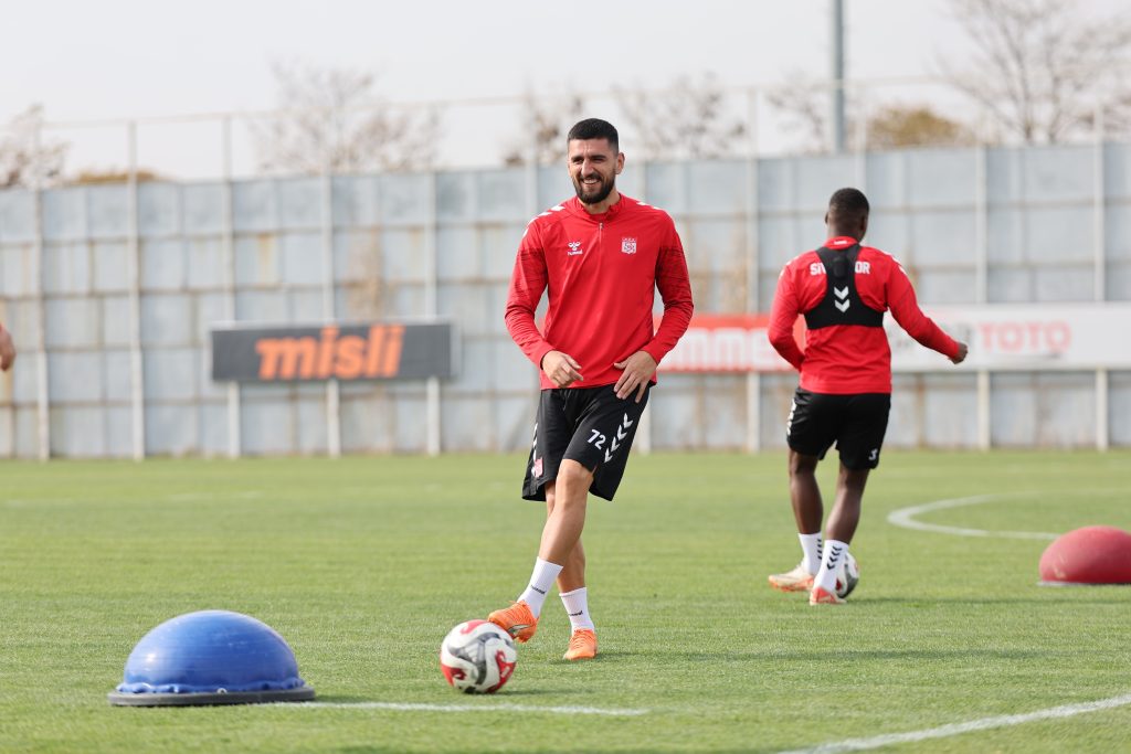 AW583237 02 | Gündem Sivas™ Haber