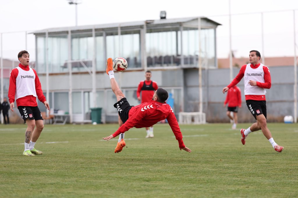 AW586776 06 | Gündem Sivas™ Haber