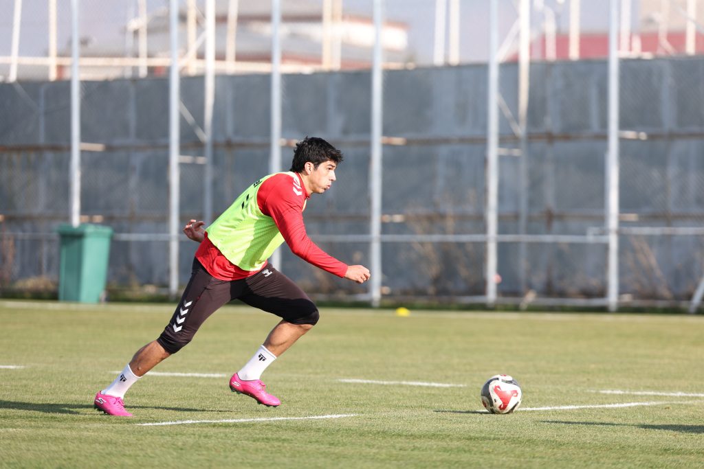 Özbelsan Sivasspor'dan Boluspor Maçı Hazırlıklarına Tam Gaz Devam AW587513 03 | Gündem Sivas™ Haber