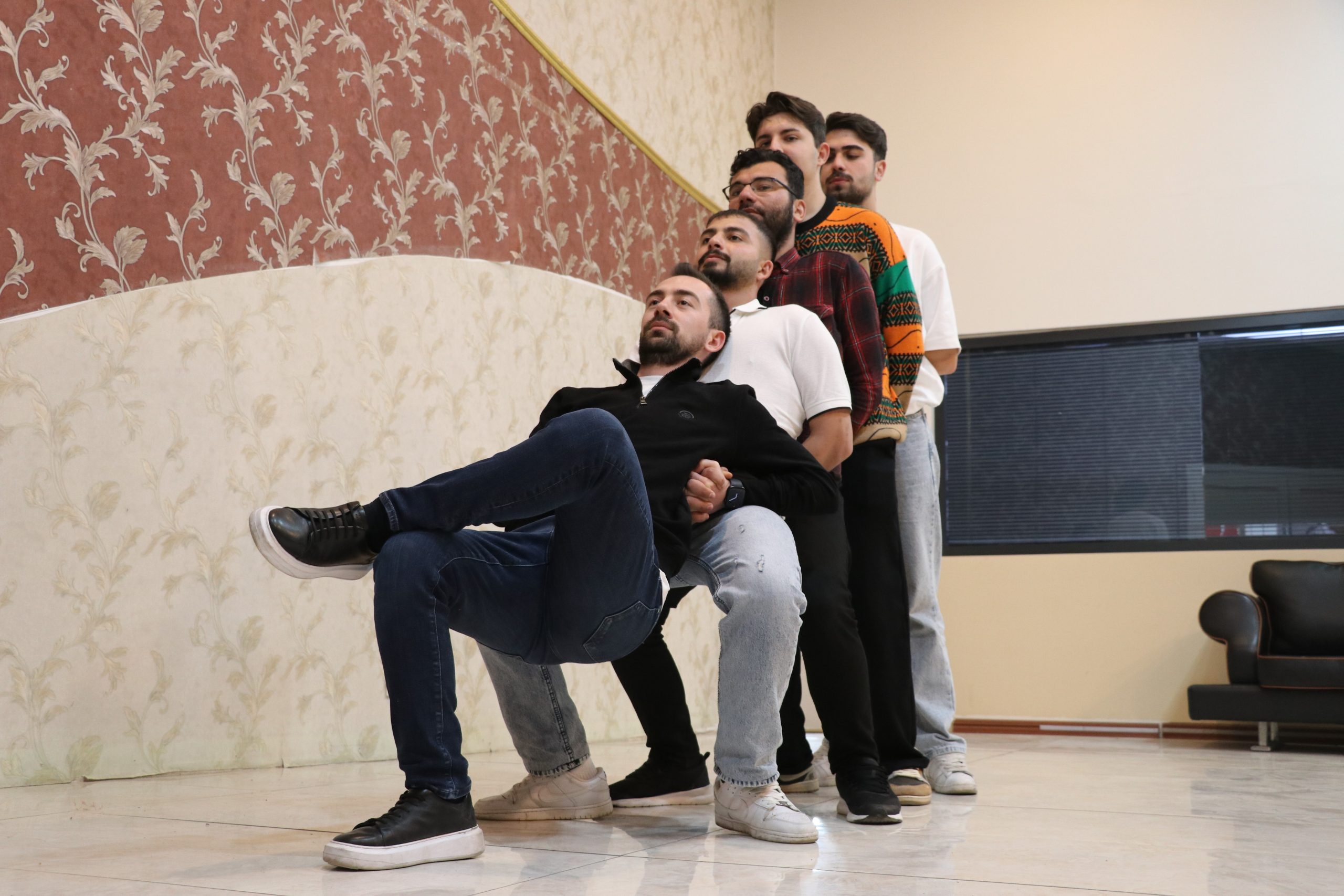 Sivas Ağırlama Halayı Tartışması: Kültürel Miras Yanlış mı Oynanıyor?