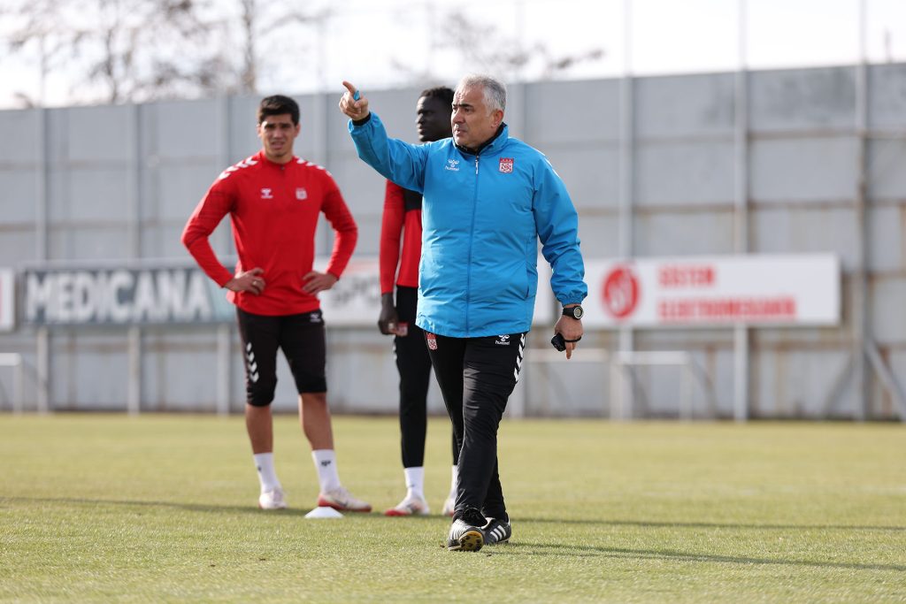 Trendyol 1. Lig: Özbelsan Sivasspor - Boluspor Maçı Öncesi Son Gelişmeler AW589000 04 | Gündem Sivas™ Haber