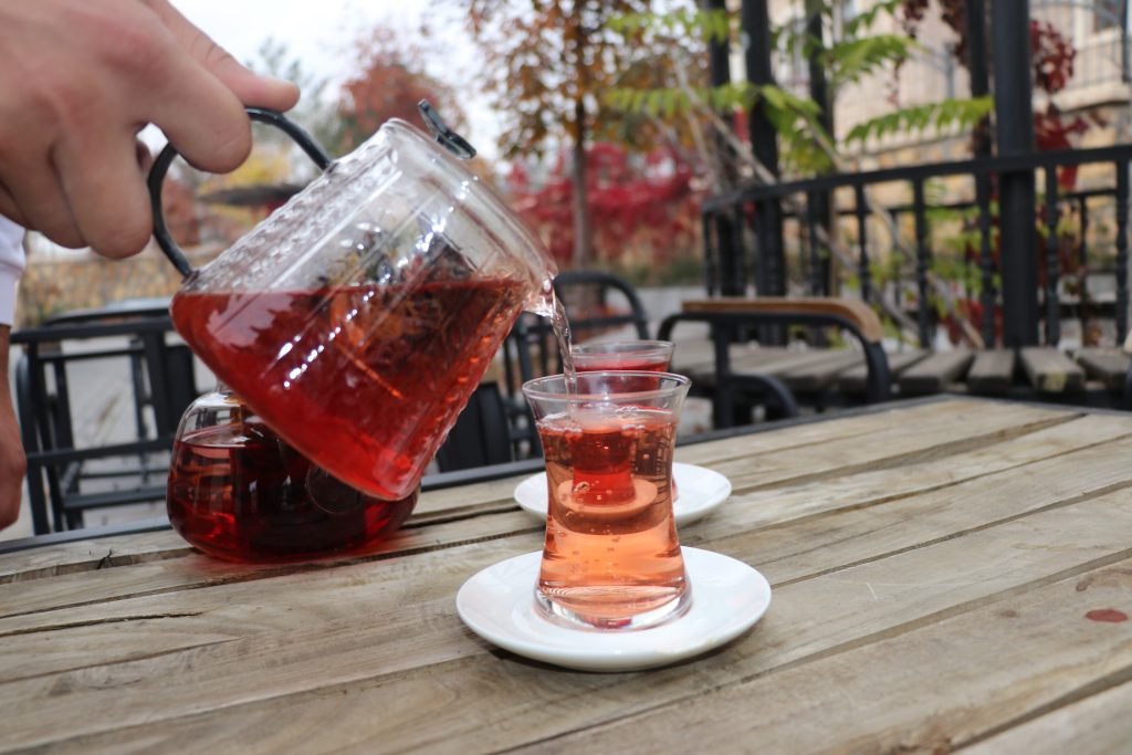 Sivas'ın Gündemi: 50 Çeşit Eşsiz Bitki Çayıyla Kışa Şifa ve Lezzet AW589741 06 | Gündem Sivas™ Haber