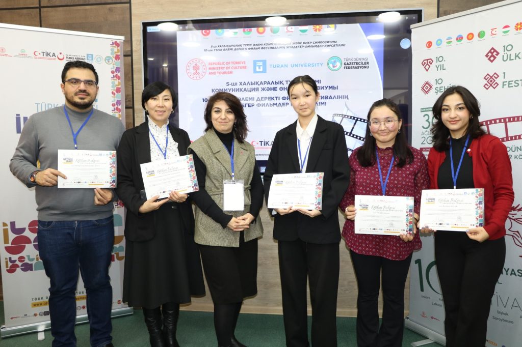 Türk Dünyası İletişim ve Sanat Sempozyumu ile Türk Dünyası Ödüllü Belgesel Film Gösterimleri Almatı’da Gerçekleştirildi IMG 20251108 WA0008 | Gündem Sivas™ Haber
