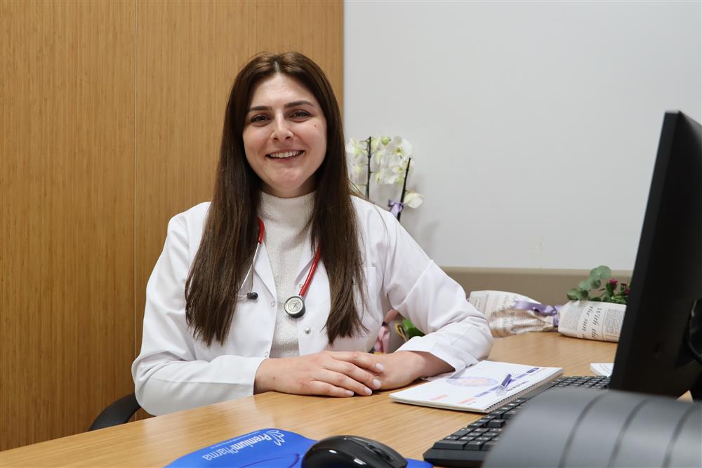 Sivas Numune Hastanesine Çocuk Romatoloji Uzmanı Müjdesi: Uzm. Dr. Yağmur Bayındır Göreve Başladı