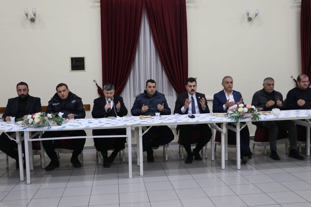 Tarihi Gürün Ulu Cami Restorasyonu İçin Dev Destek: Bağış Gecesinde 7.5 Milyon TL Toplandı AW590203 01 | Gündem Sivas™ Haber