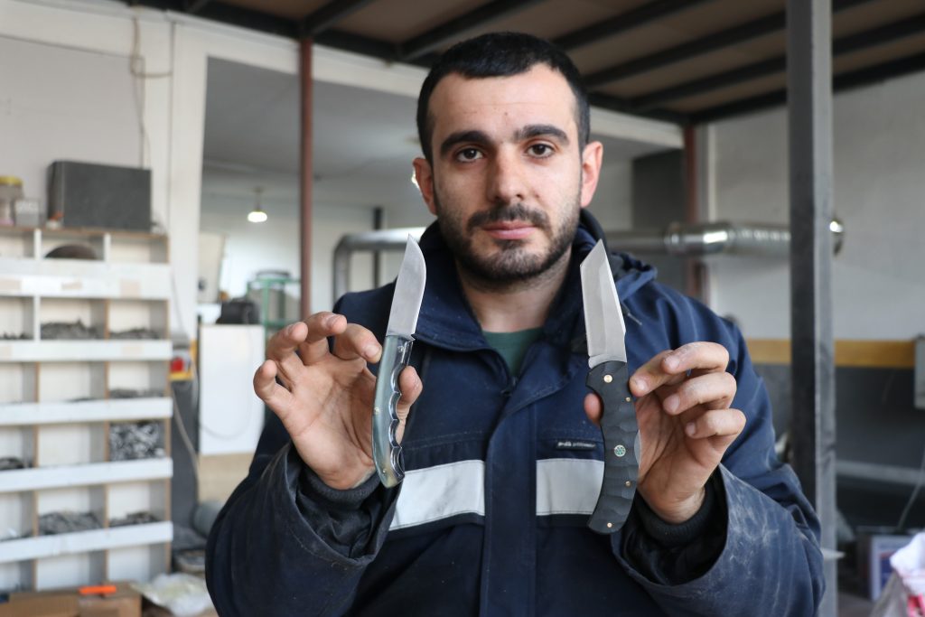 Sivas Bıçakçılığı Sanatı: El Yapımı Bıçakların Fabrikasyon Üretime Karşı Üstünlüğü AW590297 01 | Gündem Sivas™ Haber